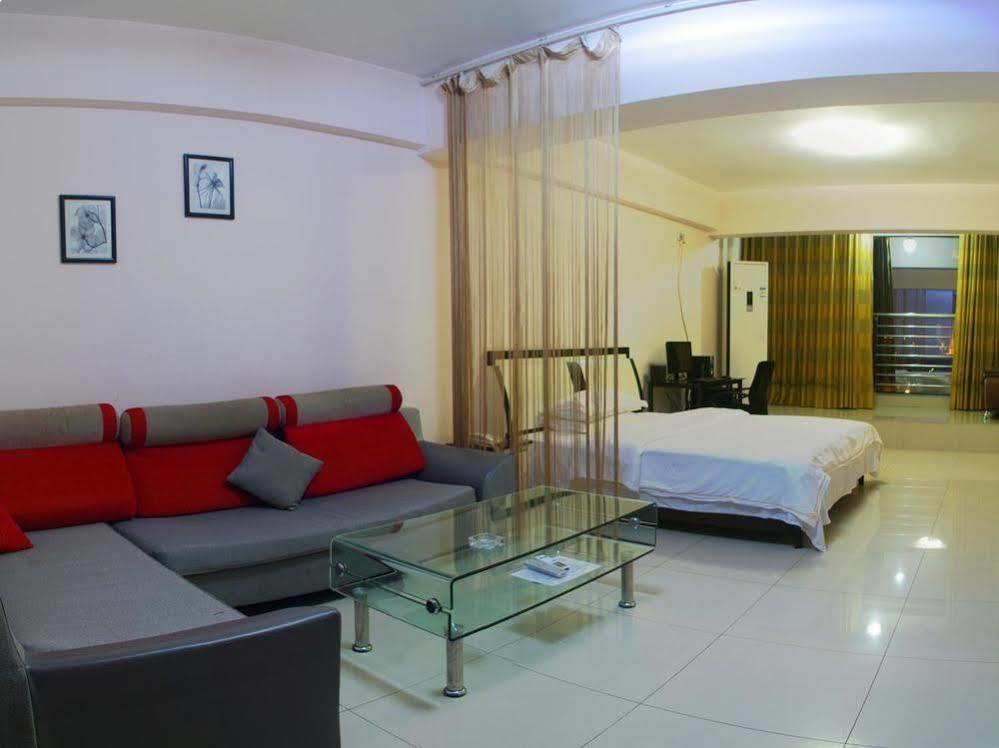 Taohuayuan Apartment Hotel Нанинг Екстериор снимка